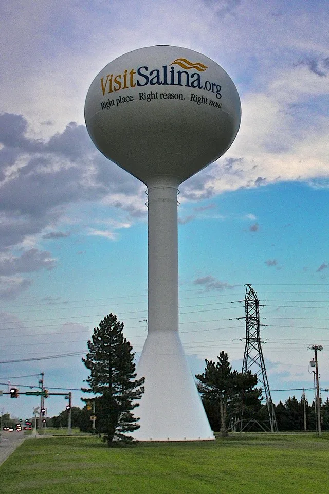 This is a water tower on the southeast side of Salina, bearing the city's name and the Chamber of Commerce's URL of visitsalina.org, and their slogan of "Right place. Right reason...