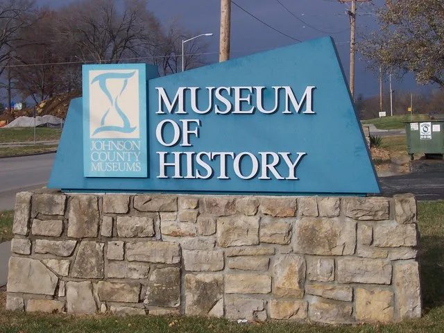 Kansas, Shawnee. Johnson County Museums: Museum of History. Entry sign.