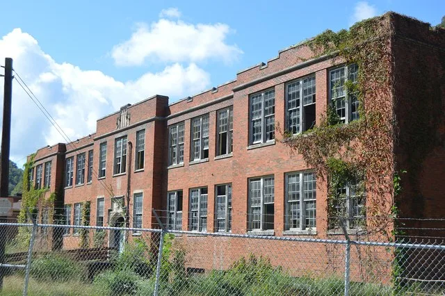 Front of the former Elkhorn City High School , located at 551 Russell Street ( Kentucky Route 197 ) in Elkhorn City , Kentucky , United States . Built in 1938 and abandoned in 200...
