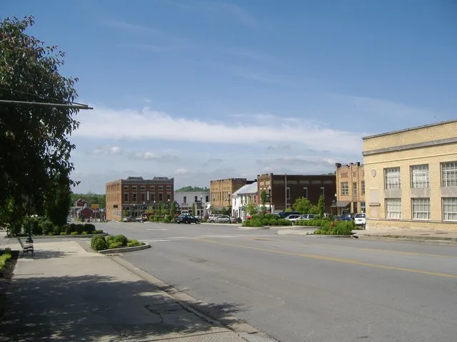 View from the north of the public square in Greensburg , Kentucky , United States . The square is part of the Downtown Greensburg Historic District , a historic district that is l...