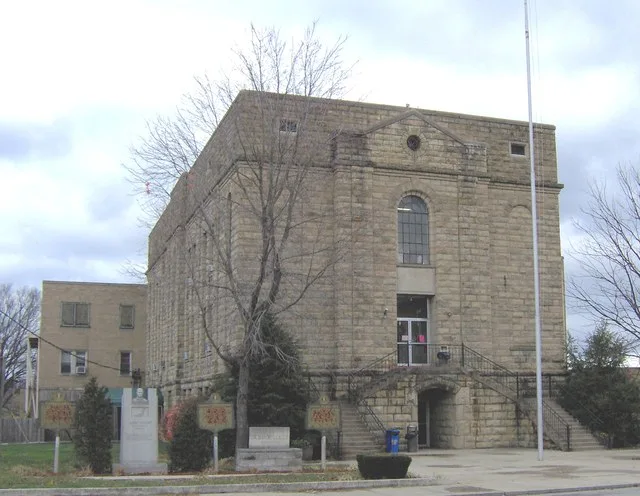 Greenup County courthouse in Greenup, Kentucky .