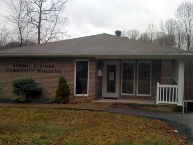 This is a picture of the front of the Robert Stivers Community Center in Lakeview Heights, Kentucky.