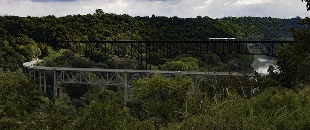 Joe Blackburn Bridge - S-Shaped Bridge