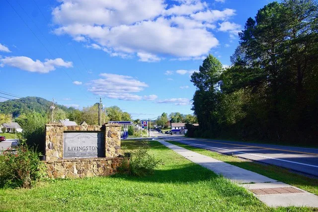 Welcome sign along U.S. Route 25 in Livingston, Kentucky, United States.