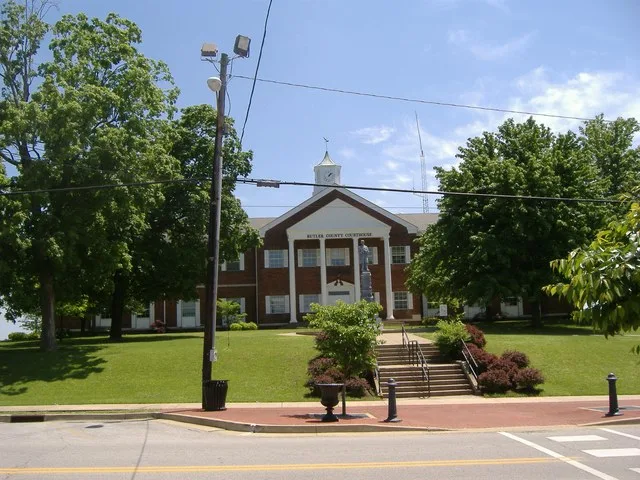 County courthouse in Butler County, Kentucky
