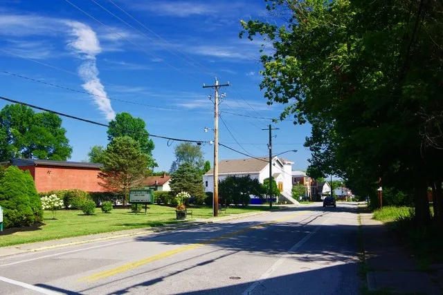 View along Four Mile Pike (Kentucky Route 547) in Silver Grove, Kentucky, United States.