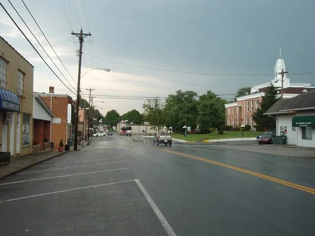 Tompkinsville, Kentucky, United States, along State Routes 63/100/163