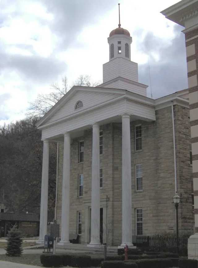 Lewis County courthouse in Vanceburg, Kentucky .