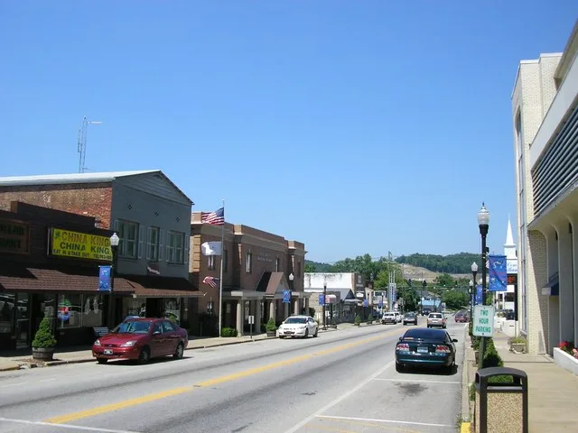 Downtown West Liberty , Kentucky , United States , as it appeared circa 2007. Photo looks north on Main Street ( U.S. Route 460 ) north of the courthouse. During the Early March 2...