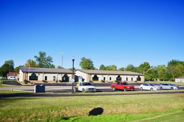 City Hall and other municipal buildings in White Plains, Kentucky, United States.