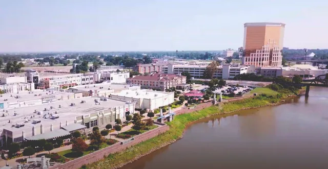 A panorama of Bossier City's skyline up to the Horseshoe Casino.