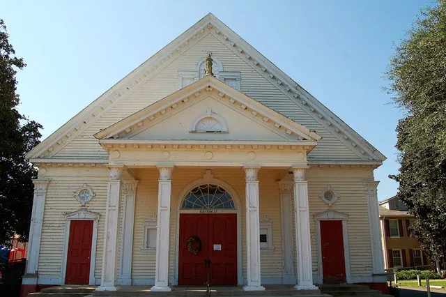 This is an image of a place or building that is listed on the National Register of Historic Places in the United States of America . Its reference number is 89000330 ( Wikidata ).