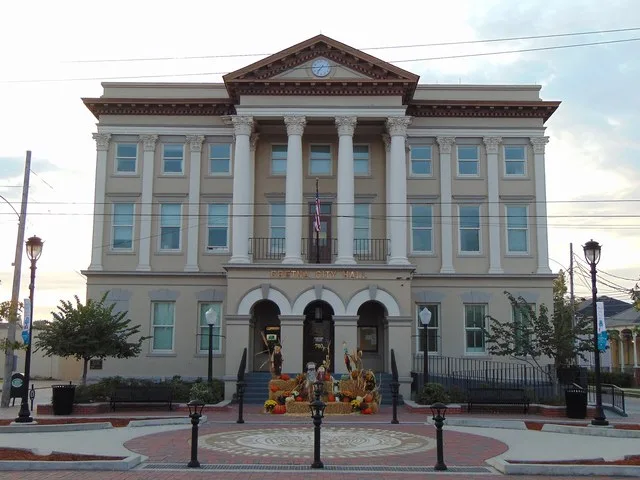 The City of Gretna Courthouse