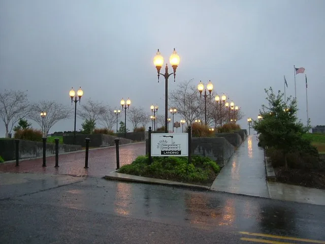 Port Allen, LA city image