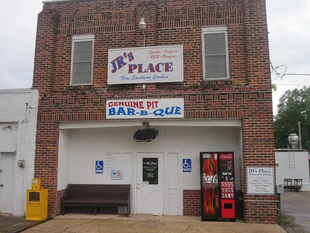 J.R.'s Place BBQ restaurant in Simsboro, Louisiana I took photo with Canon camera.
