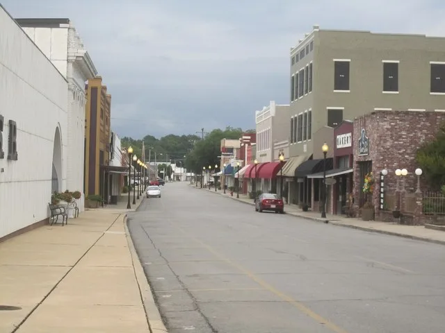 I took photo with Canon camera in Winnsboro, LA.