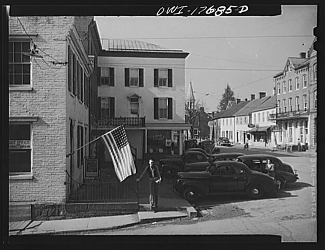 This image is available from the United States Library of Congress 's Prints and Photographs division under the digital ID fsa.8d14032 . This tag does not indicate the copyright s...