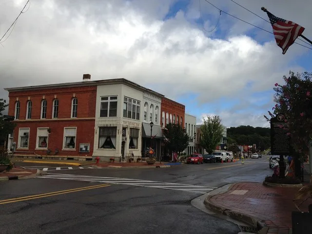 Buchanan Downtown Historic District, Front Street, between 117 West and 256 East; parts of Main Street, between 108 and 210-212; and 114 N. Oak Street Buchanan