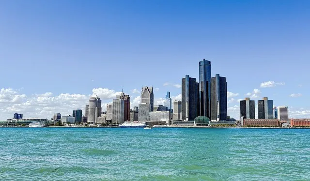 The Detroit skyline as it appeared from Windsor, Ontario on a sunny Labor Day 2025, known as the “Motor City,” Detroit sits on the Detroit River and anchors the Midwest’s third-la...