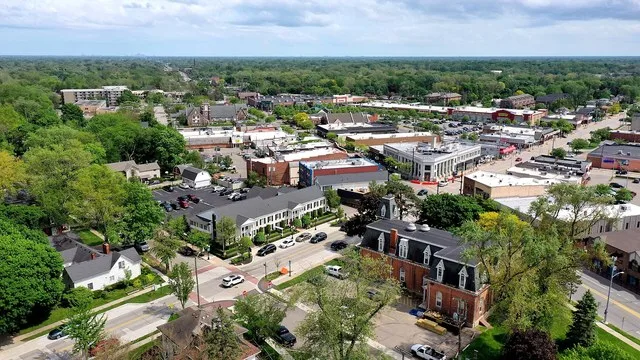 Downtown Farmington, Michigan (2022) looking south.