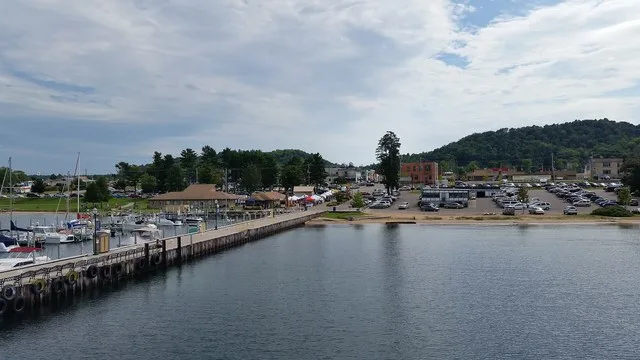Munising, MI