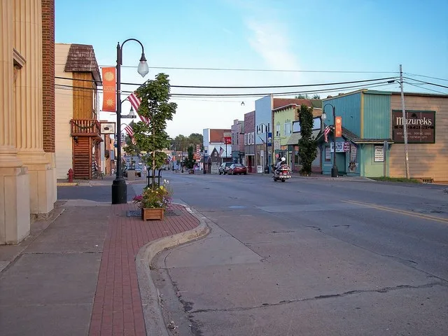 River Street in downtown w:Ontonagon, Michigan