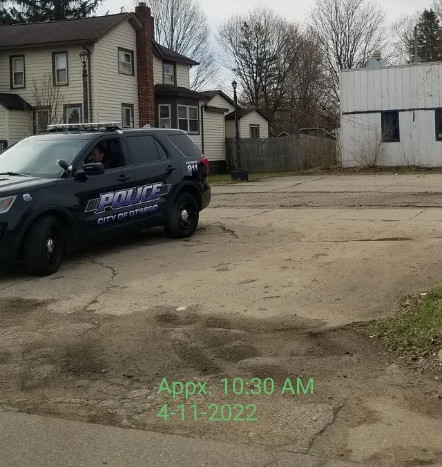 E. Allegan Street, Otsego