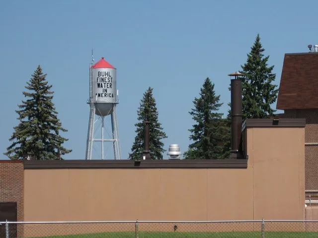 Buhl Water Tower. Painted Sign: BUHL FINEST WATER IN AMERICA