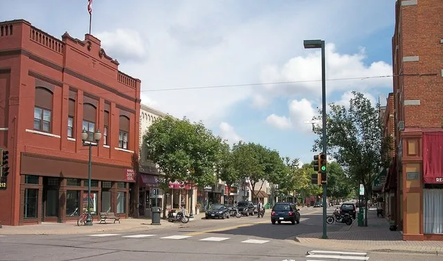 Mainstreet (local spelling) in downtown w:Hopkins, Minnesota