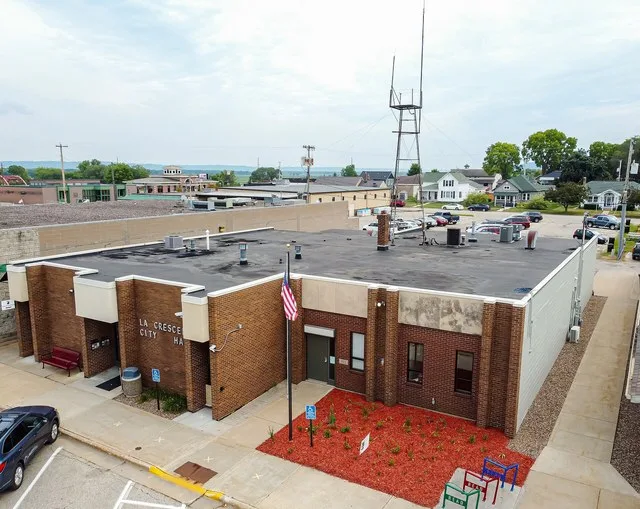La Crescent City Hall