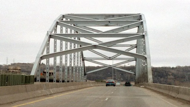 The old Wakota Bridge looking east.