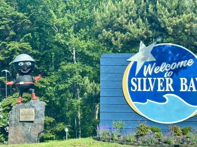 Welcome to Silver Bay sign and Rocky Taconite statue Silver Bay, Minnesota