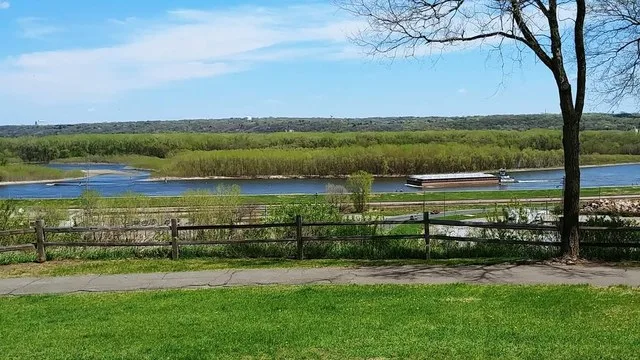 Grandview Park overlooking the Mississippi River in South St. Paul, MN
