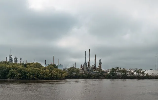 The St. Paul Park Refinery on the Mississippi River in Saint Paul Park, Minnesota, recently acquired by Marathon Petroleum from Andeavor (formerly Tesoro). The oil refinery, built...