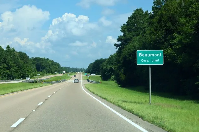 US98 West - Beaumont Mississippi Sign