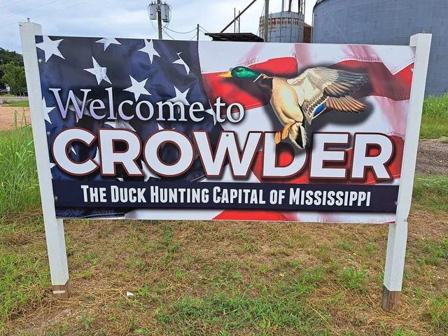 Welcome sign located on Mississippi Highway 322