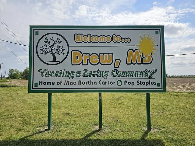 Welcome sign located on US Highway 49W