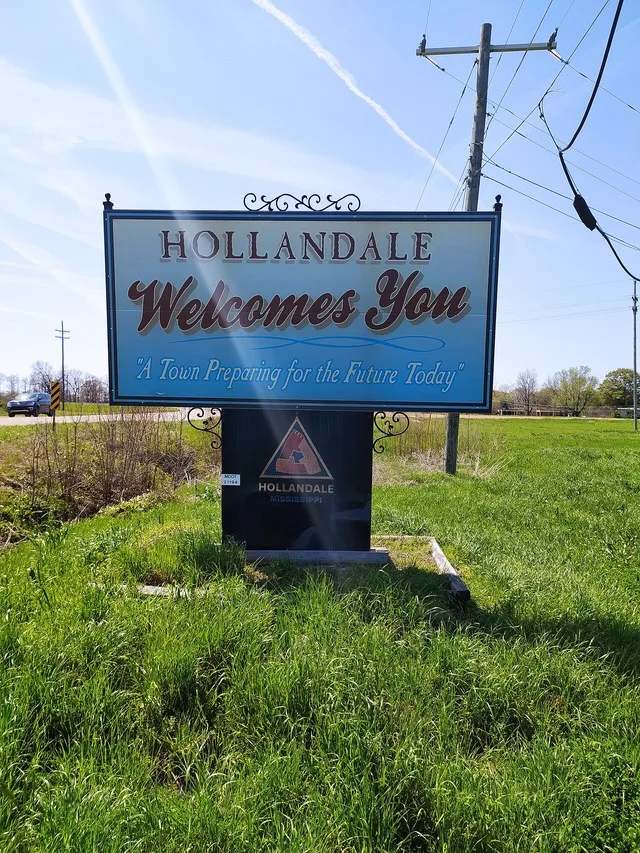 Welcome Sign located on Mississippi Highway 12