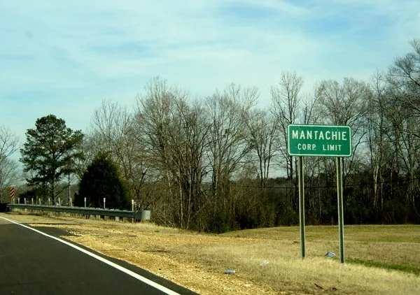 Mantachie, Mississippi corporate limits signage on Mississippi State Route 371.