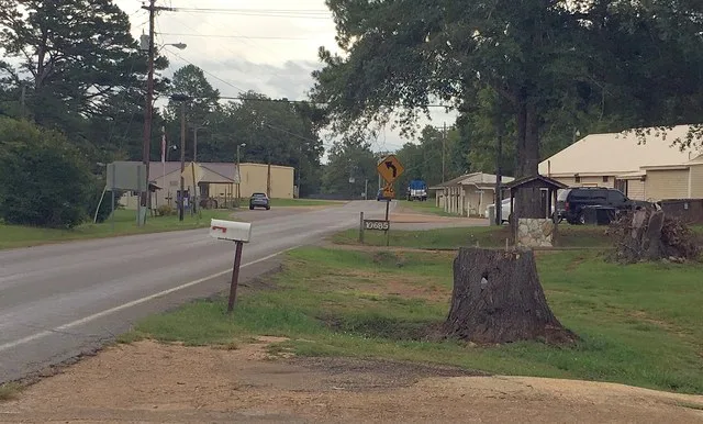 Looking east on Mississippi Highway 336 in downtown Thaxton, Mississippi just west of the intersection with Pontotoc County Road 836.