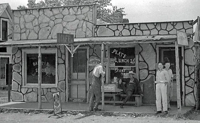 Butterfield, Missouri. Plate Lunch 25 Cents in 1939. "For 25 cents you got a full meal in those days. I wonder if this cafe still exists? The 2000 census shows 397 for Butterfield...
