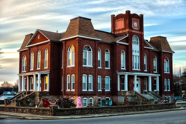 Ripley County, Missouri courthouse in Doniphan