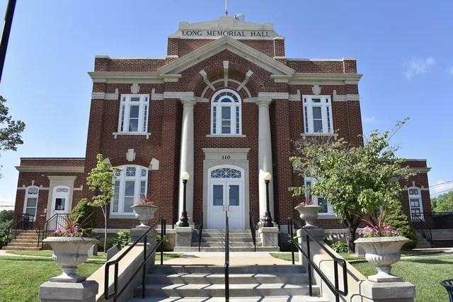The city hall in Farmington, Missouri. June 2026