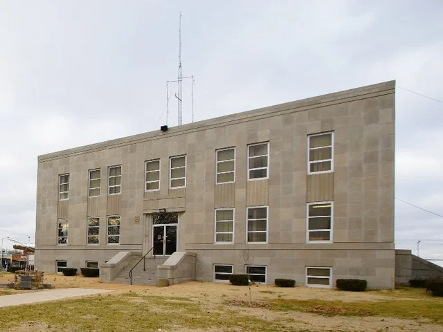 County Courthouse ( Webster County ), Marshfield, Missouri .