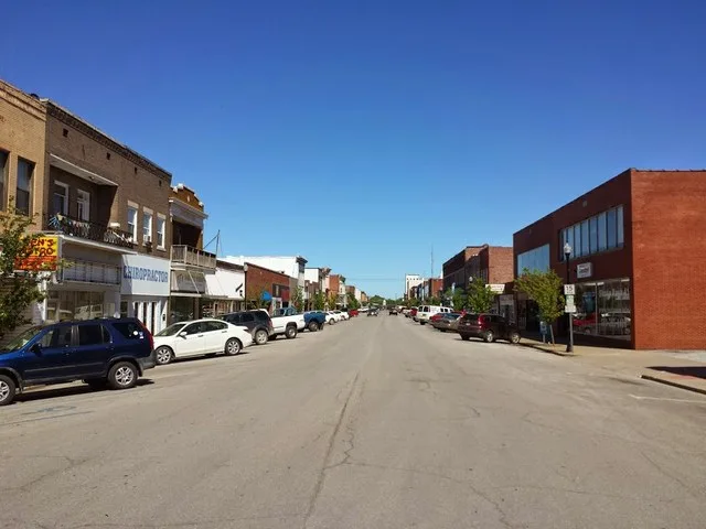 West Reed Street, facing East from the United States post office building.