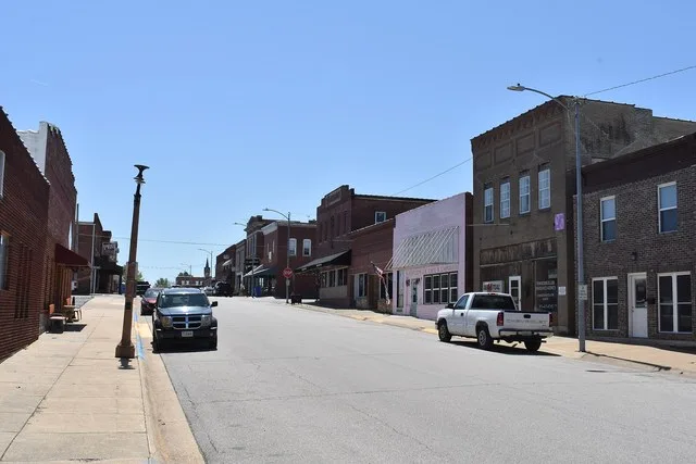 Downtown Owensville, as seen looking south on 1st St.