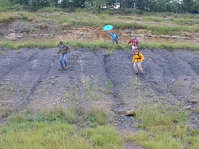shale, Riverside MO thick gray shale