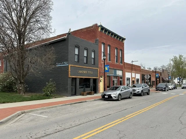 Downtown Smithville Historic District North view along Bridge Street. Note sign on building wall at left.