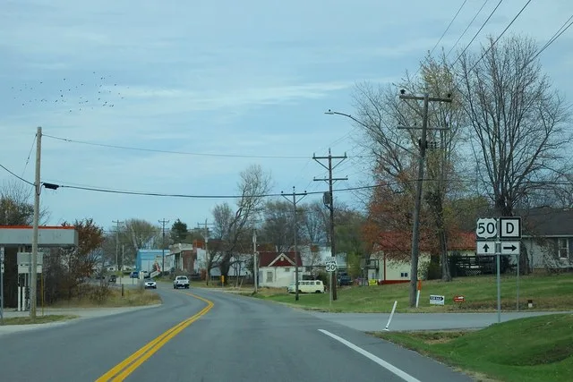US50 East at MsrD Signs in Syracuse