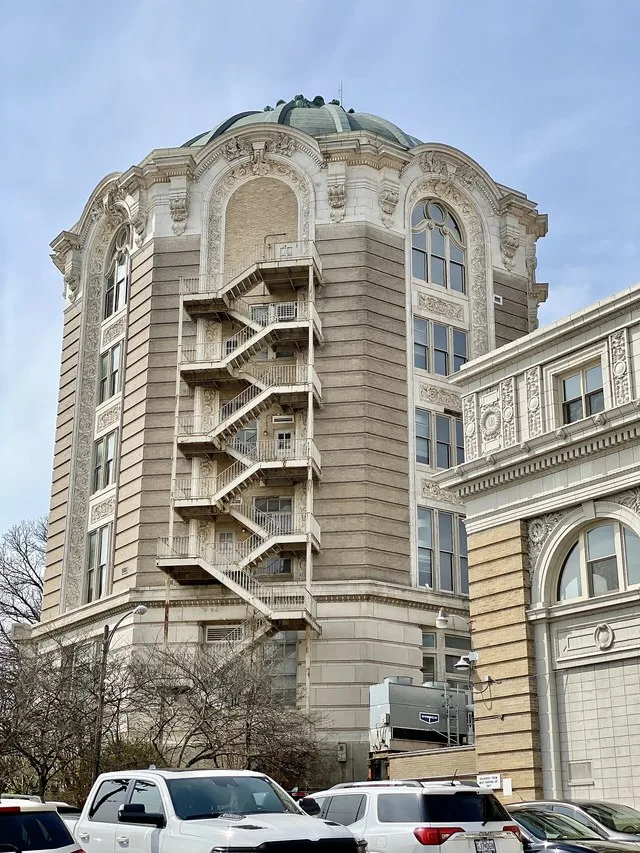 Built in 1903, this Beaux Arts-style building was designed by Herbert C. Chivers for businessman and magazine publisher Edward Gardner Lewis, as part of the Lewis Publishing Compa...